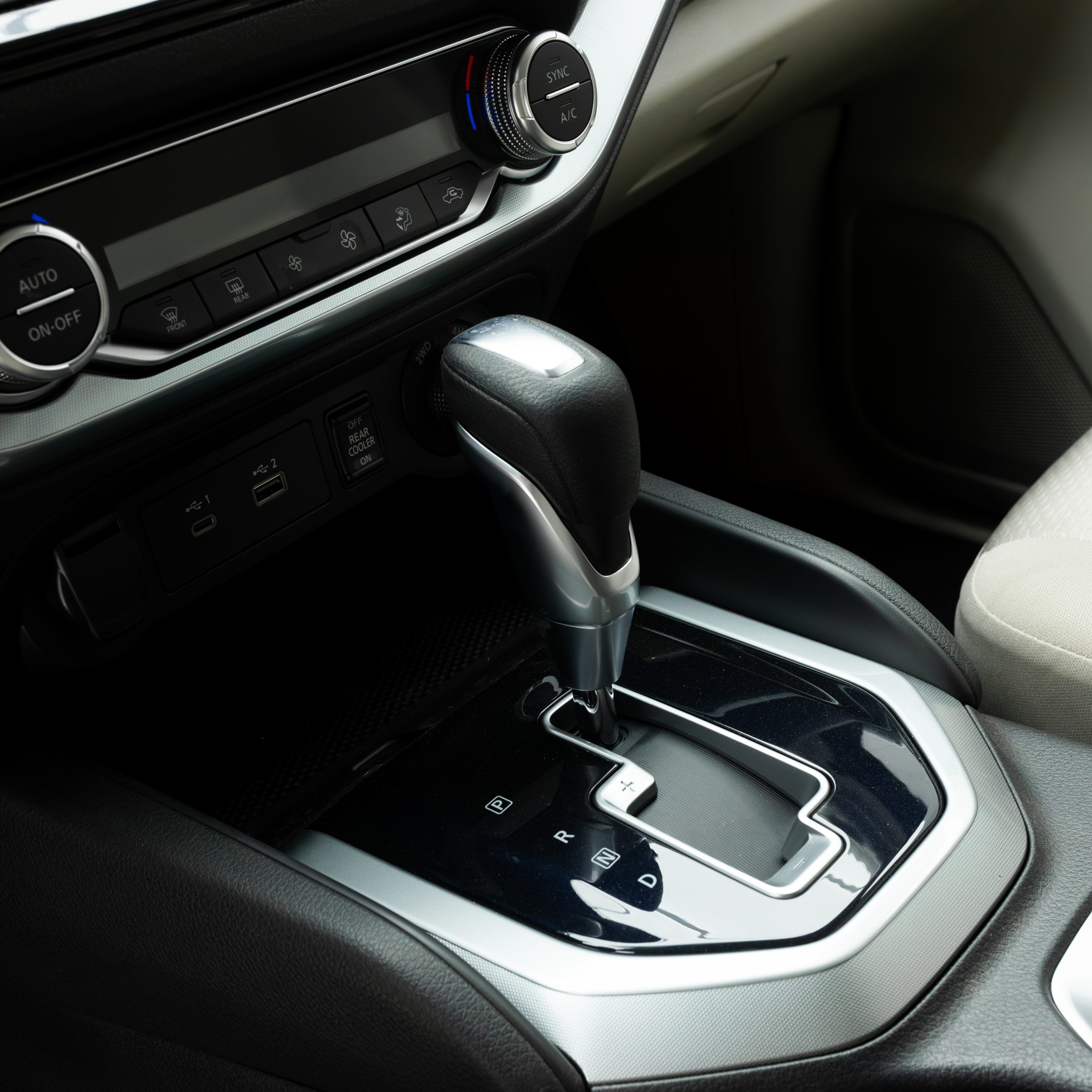 نيسان – اكستيرا تيتانيوم – دبل , 2500 سي سي – 2025