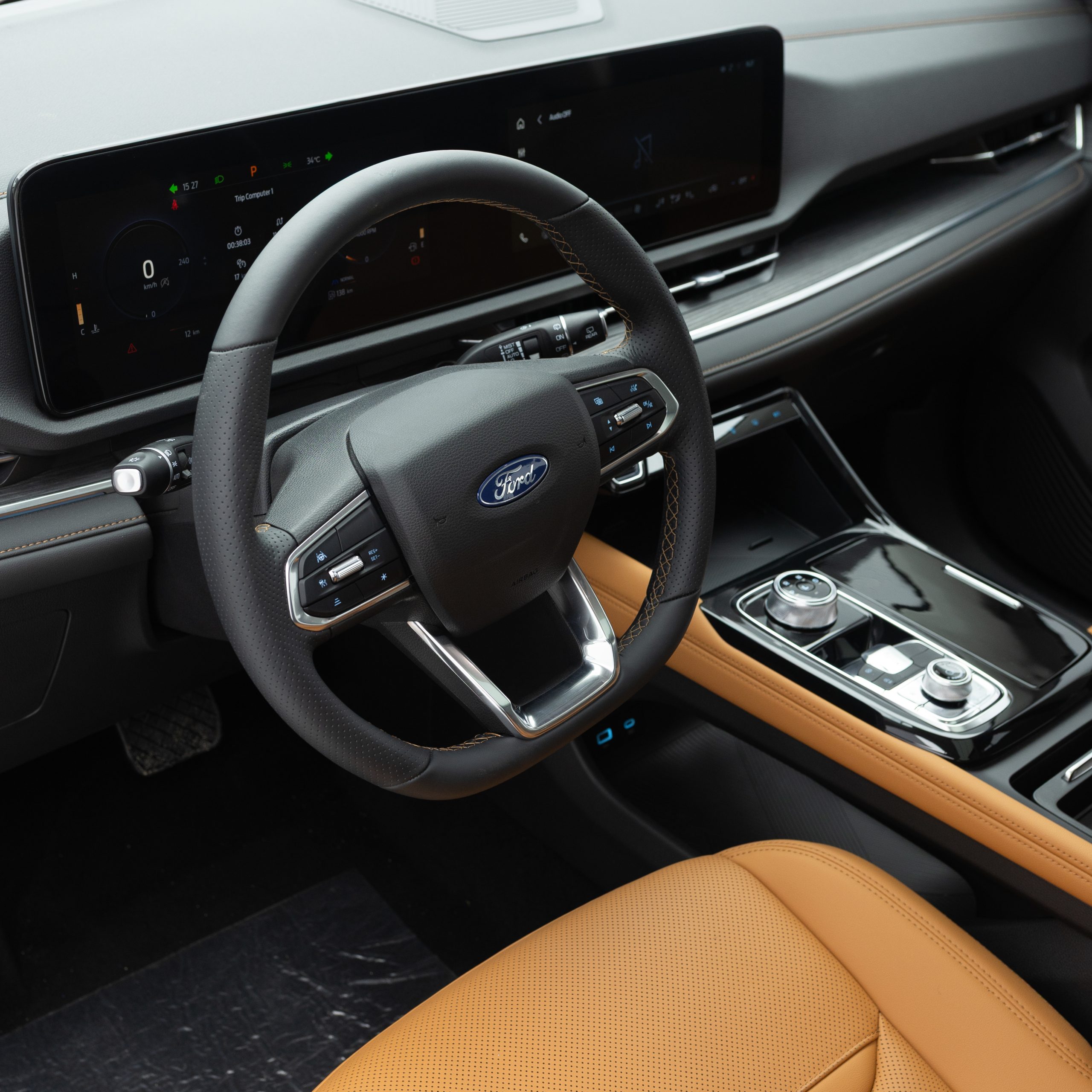 فورد – تريتوري تيتانيوم – 1800 سي سي 2026