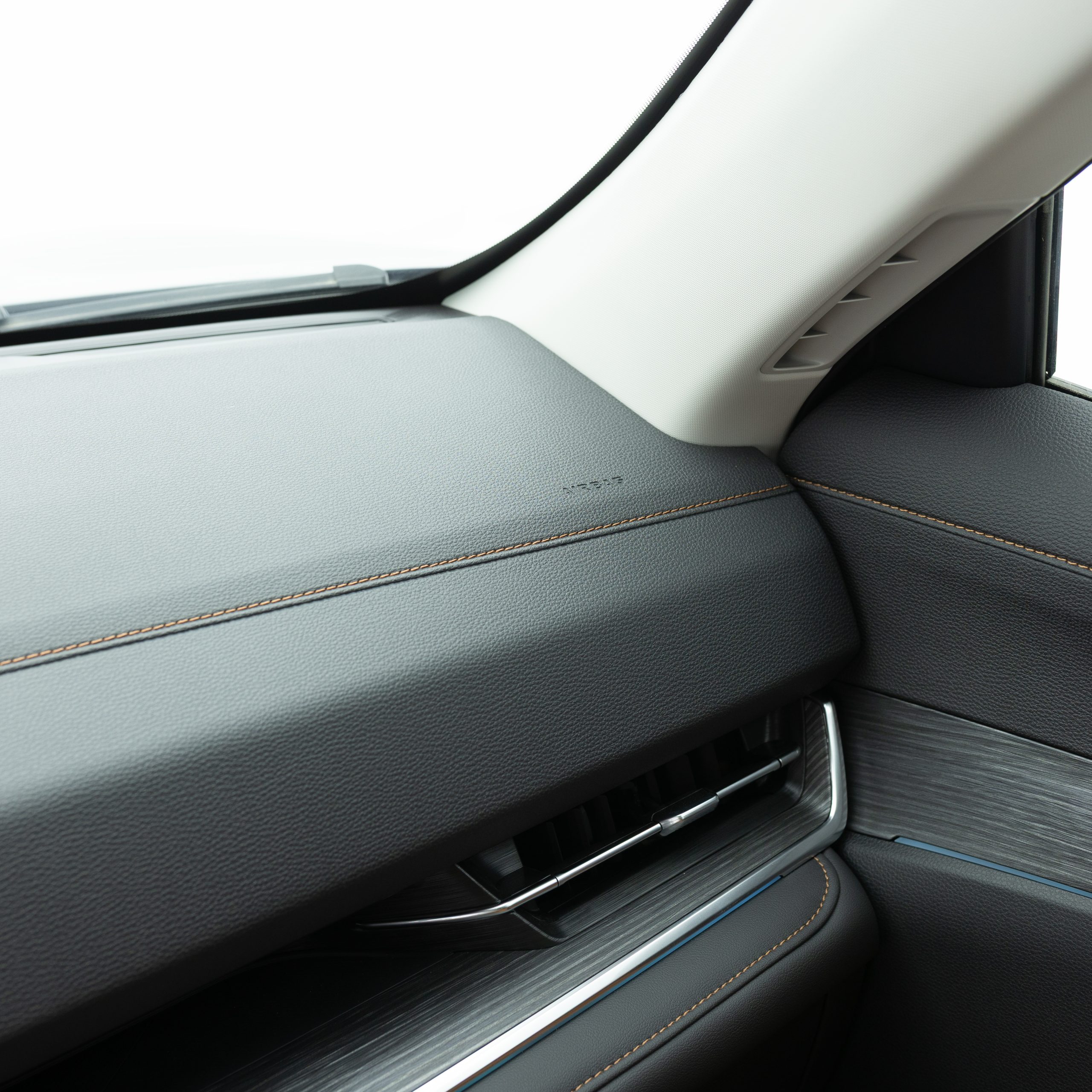 فورد – تريتوري تيتانيوم – 1800 سي سي 2026